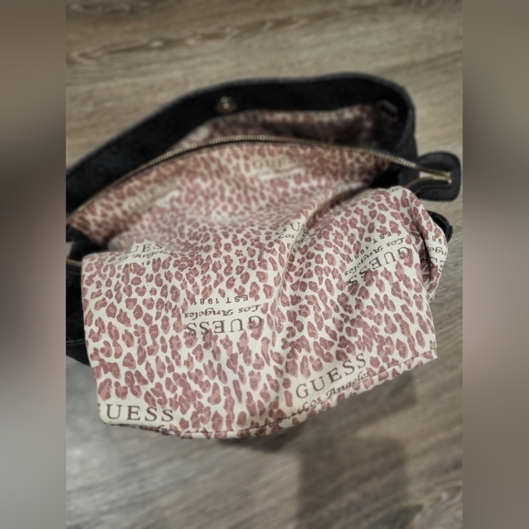 GUESS black and tan purse - Picture 8 of 16